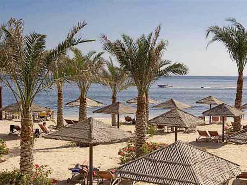 فندق ومنتجع ميرامار شاطئ العقة المظهر الخارجي الصورة Beach at the Hilton Sharm El Sheikh