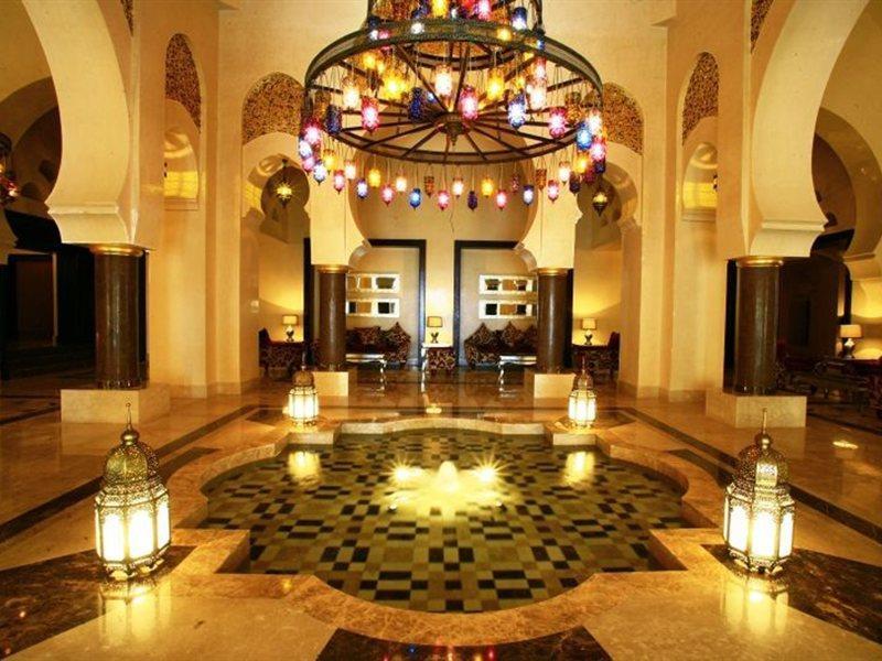 فندق ومنتجع ميرامار شاطئ العقة المظهر الخارجي الصورة The lobby of the hotel