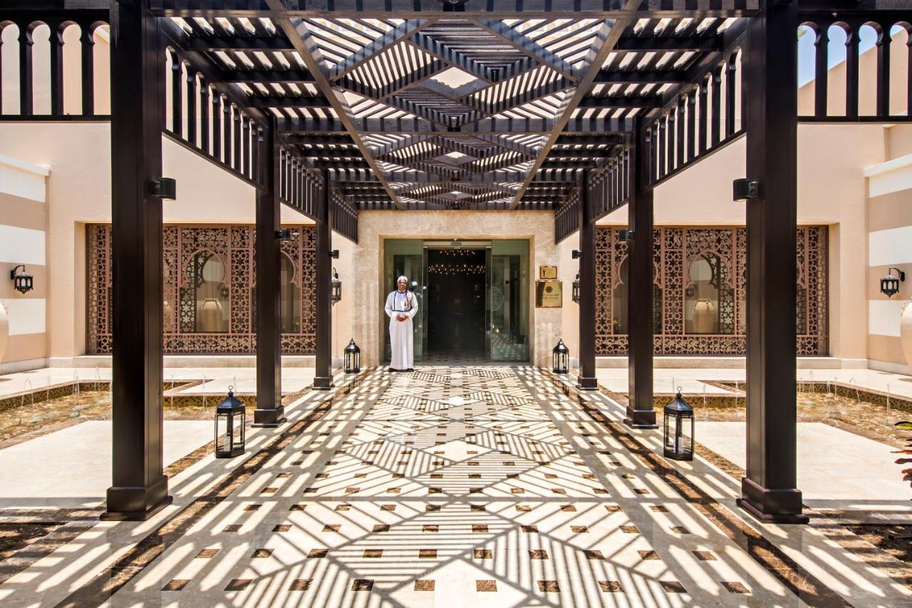 فندق ومنتجع ميرامار شاطئ العقة المظهر الخارجي الصورة The Ritz-Carlton, DIFC, Dubai