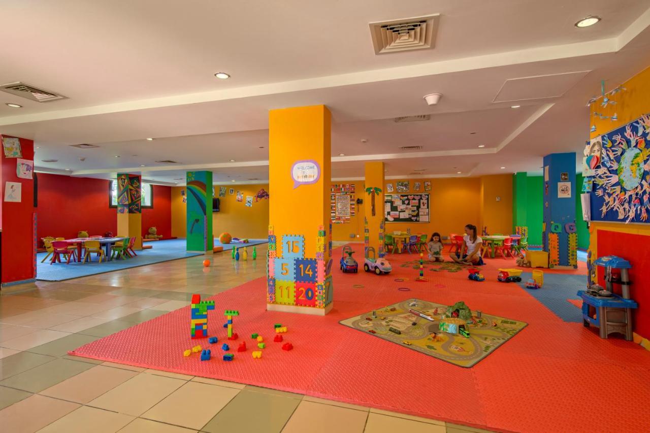 فندق ومنتجع ميرامار شاطئ العقة المظهر الخارجي الصورة The Children's Club at the Grand Hyatt Mumbai
